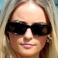 Millie Gibson Naken