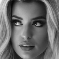 Milou Van Agtmael Naken