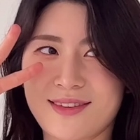 Min.E Naken