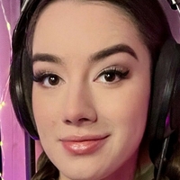 Miss Mikkaa Naken