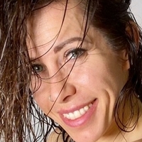 misskk Naken