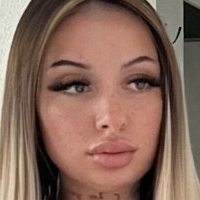 Moesha- Nadine Naken