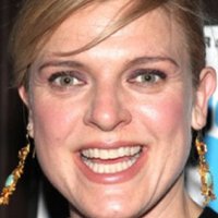 Molly Price Naken