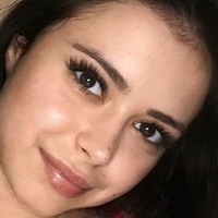 Mollylo Naken