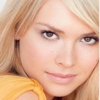 Moshana Halbert Naken