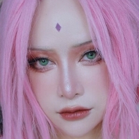 Nana Berry Naken