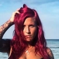 Nancy Mietzi Naken