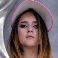 Natalia Azalea Naken