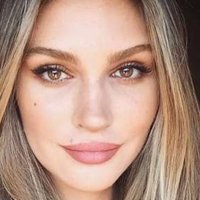 Natalie Pack Naken