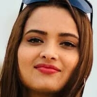 Neelam Giri Naken