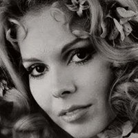 Nélida Lobato Naken