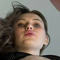 Nelly Giantess Naken