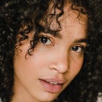 Nesta Cooper Naken
