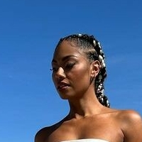 Nia Correia OT Naken