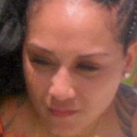 Nia Guzman Naken