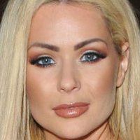 Nicola McLean Naken