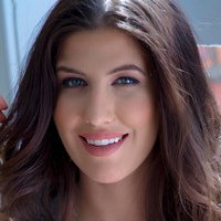 Nicole Vicente Naken