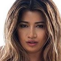 Nikki Trinidad Naken