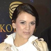 Nina Osenar Naken