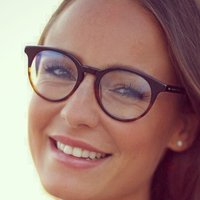 Nina Weis Naken