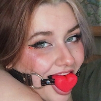 nixxxie Naken