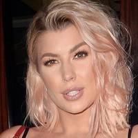 Olivia Buckland Naken