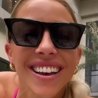 Olivia Harlan Dekker Naken