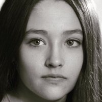 Olivia Hussey Naken