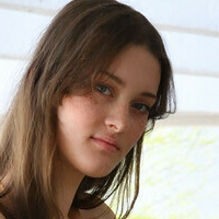 Olivia Madison Naken