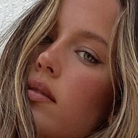 Olivia Mathers Naken
