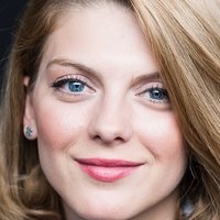 Olivia Nita Naken