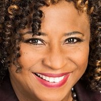 Pamela Price Naken