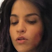 Paola Lazaro Naken