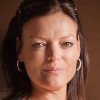 Pascale Bal Naken