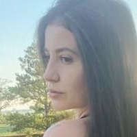 Pauline Ribeiro Naken