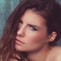 Pauline Santamaria Naken