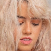 Peach Kennedy Naken