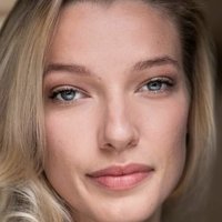Phoebe McKellar Naken