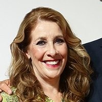 Phyllis Logan Naken