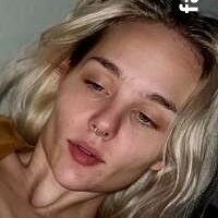 Piper Avery Naken