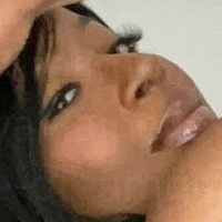 Priyarainelle Naken