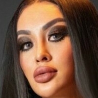 queenofclams Naken
