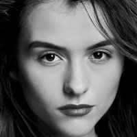 Quinn Shephard Naken