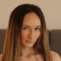 Rachel Mucha Naken