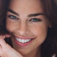 Raina Hein Naken