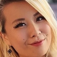 Raina Huang Naken