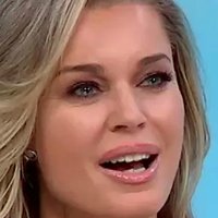 Rebecca Romijn Naken