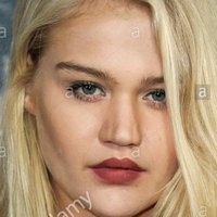 Rebecca Szulc Naken