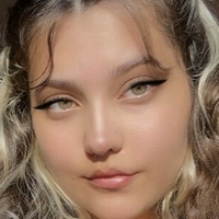 RED Mariana Naken