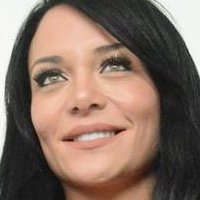 Renata Schmidt Naken